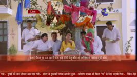 Har Shaakh Pe Ullu Baithaa Hai S01E09 Chaitu Ki 'Chuna' Holi Full Episode