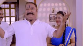 Har Shaakh Pe Ullu Baithaa Hai S01E63 Puttan Punishes Loota Singh Full Episode