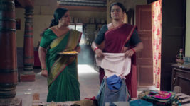 Karthika Deepam S02 E07 Anasuya Commands Deepa