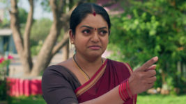 Karthika Deepam S02 E10 Deepa Is Infuriated