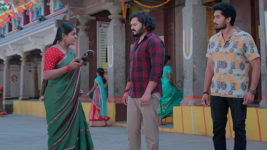 Karthika Deepam S02 E19 Deepa Warns Narsimha