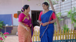 Karthika Deepam S04 E27 Sumitra Persuades Deepa