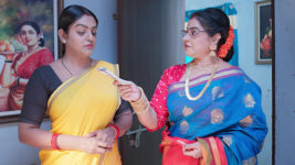 Karthika Deepam S04 E32 Will Deepa Leave the House?