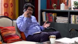 Kora Pakhi S01E108 Gulu Pays a Visit Full Episode