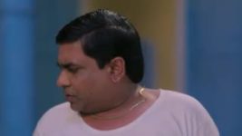 Krishna Chali London S01E25 Shukla Beats Radhey to Pulp Full Episode