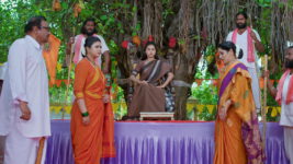 Maguva O Maguva S01 E101 Vijayamma Demands Answers