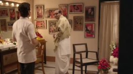 Mahanayak S01E13 Uma, Sucharita Become Friends Full Episode