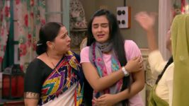 Mere Angne Mein S04E18 Shanti throws Nimmi out Full Episode