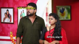 Nenjam Marapathillai S01E03 Sathya Helps Vikram Full Episode