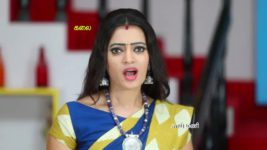 Nenjam Marapathillai S01E139 Vikram Warns Sathya Full Episode