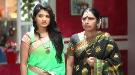 Nenjam Marapathillai S01E50 Saranya's Ultimatum Full Episode