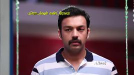 Nenjam Marapathillai S01E57 Vikram Wants Saranya to Stay Full Episode