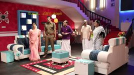 Nenjam Marapathillai S01E62 Saranya Dares Vikram Full Episode