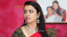 Nenjam Marapathillai S01E65 Happy News for Saranya Full Episode