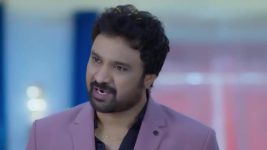 Yeto Vellipoyindhi Manasu S01 E135 Sandeep Plans to Steal Jewellery