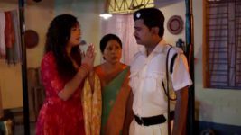 Horogouri Pice Hotel S02 E582 Kuheli Confides in Haradhan