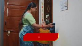 Karthika Deepam S02 E95 Sumithra Invites Deepa