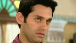 Hitler Didi S01 E385 7th May 2013