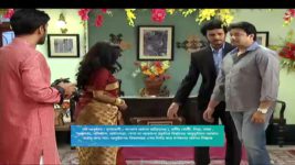 Ishti Kutum S01 E136 Kamalika, Vikram's Conflict