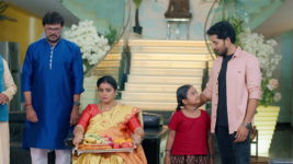 Karthika Deepam S02 E105 What Is Karthik Planning?