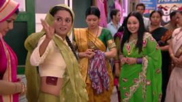 Mere Angne Mein S04E20 Sarla assaults Rajinder Full Episode