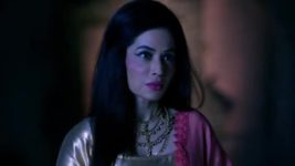 Naagin (Colors tv) S03 E69 Sumitra loses the Naagmani