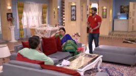 Nivedita Majhi tai S01 E143 Ashwini Poisons Asim's Mind