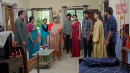 Gunde Ninda Gudi Gantalu S01 E235 Manoj in a Precarious Situation