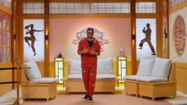 Komedy With Akki S01 E05 Urfi Javed arrives in style!