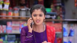 Lakshmi Baramma S02 E411 Lakshmi gets Keerthi's cell phone