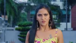 Karthika Deepam S02 E142 Anasuya Fumes at Narsimha