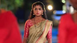 Lakshmi Baramma S02 E443 Maadeva gives the camera to Lakshmi