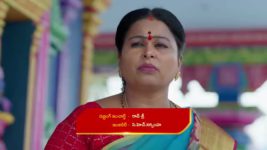 Yeto Vellipoyindhi Manasu S01 E203 Manikyam Commands Srilatha