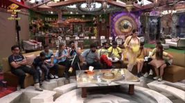 Bigg Boss Marathi S05 E39 DHAKKA Nahi Dyaycha!