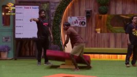 Bigg Boss Marathi S05 E60 Varsha Ni Banavla Janhvi La NAUKAR!