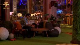 Bigg Boss Marathi S05 E62 Nikki La Milala BIGG Dhakka