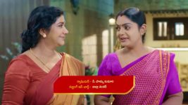 Karthika Deepam S02 E173 Deepa, Anasuya Fume in Rage