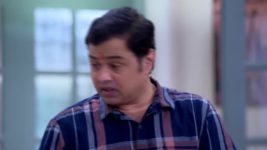 Tu Bhetashi Navyane S01 E81 Abhimanyu Sleeps On The Couch