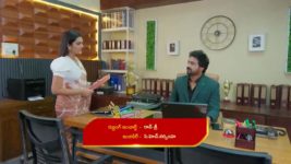 Yeto Vellipoyindhi Manasu S01 E229 Srilatha in Disappointment