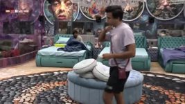 Bigg Boss Marathi S05 E69 Kon Nighnar Top 6 Madhun?