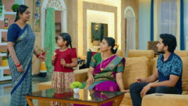 Karthika Deepam S02 E171 Deepa Makes an Attempt