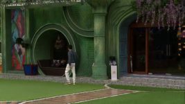 Bigg Boss Tamil S08 E53 Day 52: Traits, Talks and Tasks