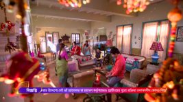 Prerona Atmamaryadar Lorai S01 E21 Sujan Roy Chowdury welcomes Mekhla and Naina